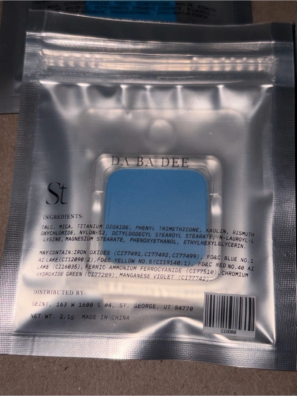 SEINT NEVER OPENED SINGLE EYESHADOW - Picture 6 of 7